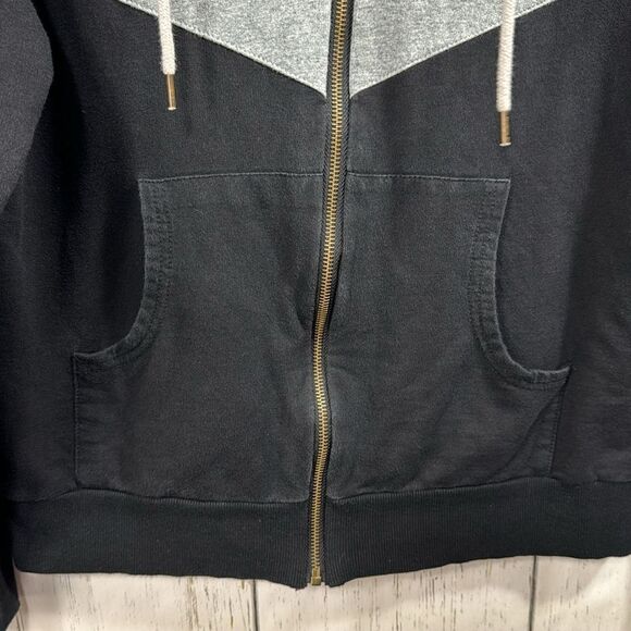 Wizarding World Of Harry Potter Hogwarts Crest Hooded Fleece Zip Sweatshirt - Picture 9 of 14